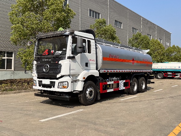 新款6x4陜汽德龍M3000 S版易燃液體罐式運輸車(chē)/陜汽牌SCS5263GRYSX6型18-20立方原油專(zhuān)用運輸罐車(chē)