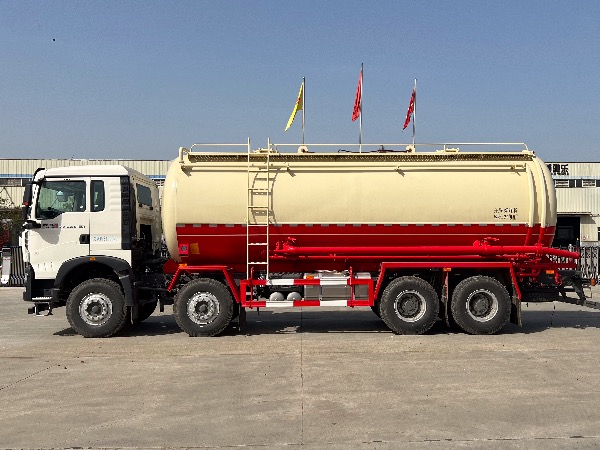 8x4重汽豪沃SGZ5312GFLZZ6T5型粉罐車(chē)/油田專(zhuān)用下灰罐車(chē)/固井水泥罐車(chē)