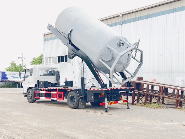 “華威馳樂(lè )”牌SGZ5181ZBGDF6型油田專(zhuān)用背罐車(chē)-操作視頻