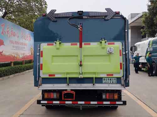 華威馳樂(lè )牌SGZ5089TSLQL6型掃路車(chē)
