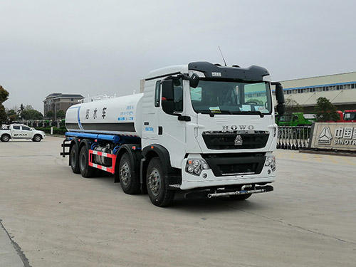 華威馳樂(lè )牌SGZ5310GSSZZ6T5型灑水車(chē)