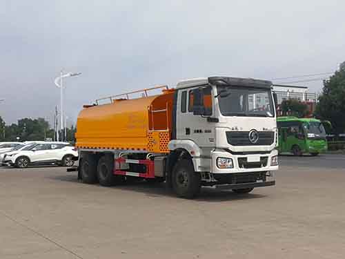 華威馳樂(lè )牌SGZ5250GQXSX6L型清洗車(chē)