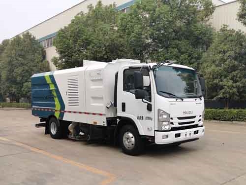 華威馳樂(lè )牌SGZ5089TXCQL6型吸塵車(chē)