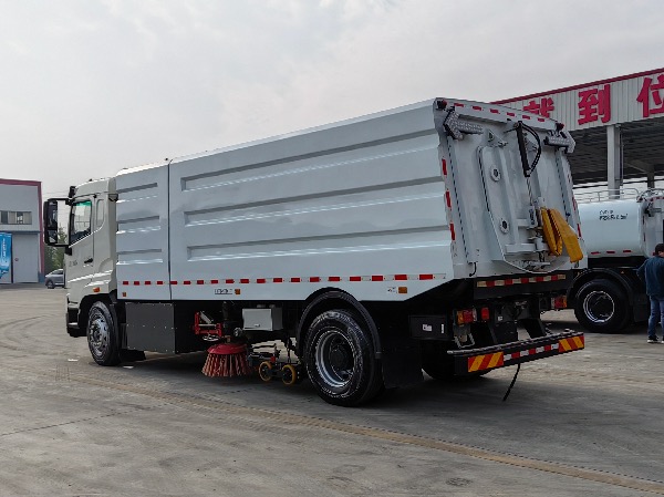中國重汽新能源洗掃車(chē)|純電動(dòng)洗掃車(chē)|華威馳樂(lè )牌SGZ5180TXSWPBEV純電動(dòng)洗掃車(chē)