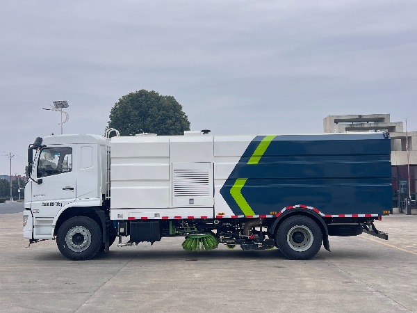 陜汽德龍L5000系列5180洗掃車(chē)|華威馳樂(lè )牌SGZ5180TXSSX6型洗掃車(chē)|四季型多功能洗掃車(chē)