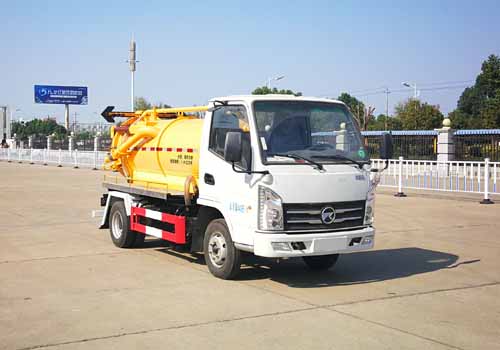 華威馳樂(lè )牌SGZ5040GXWKM6型吸污車(chē)