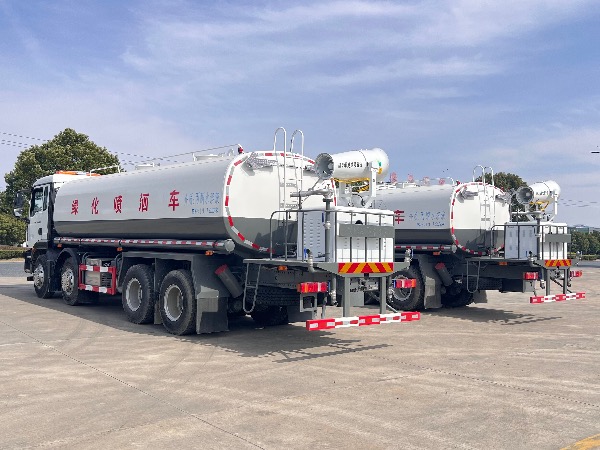 中國重汽汕德卡系列8x4綠化噴灑車(chē)|中國重汽湖北華威制造24立方灑水車(chē)|華威馳樂(lè )牌SGZ5311GPSZZ6C5型綠化噴灑車(chē)|霧炮車(chē)|抑塵車(chē)